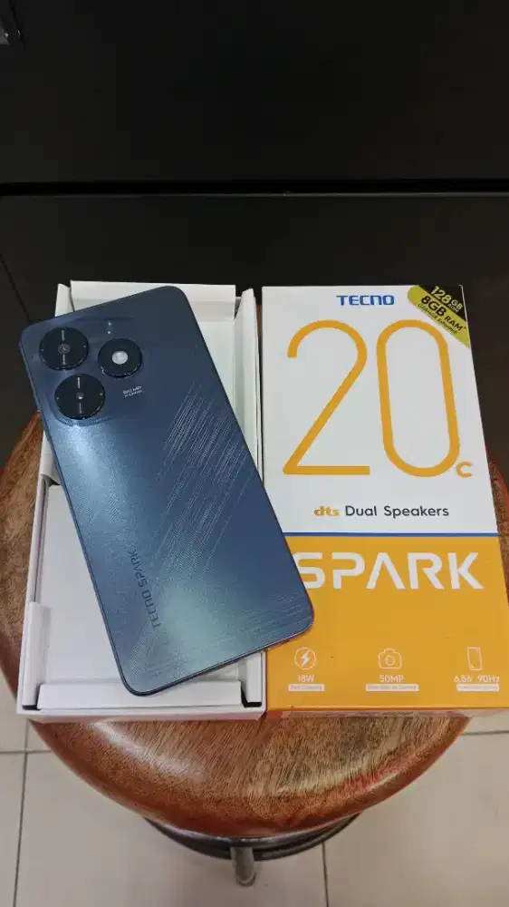 Tecno spark 20c ram 4+4/128