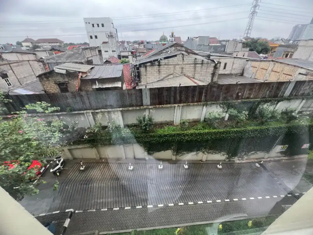 Dibutuhkan koki merangkap waitress lokasi apartemen kalibata