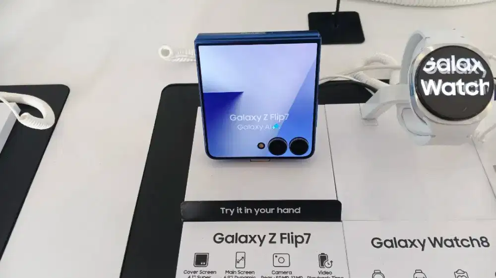 Samsung Galaxy Z Flip7 - Harga Rp17.999.000 Dapat Cashback Potongan