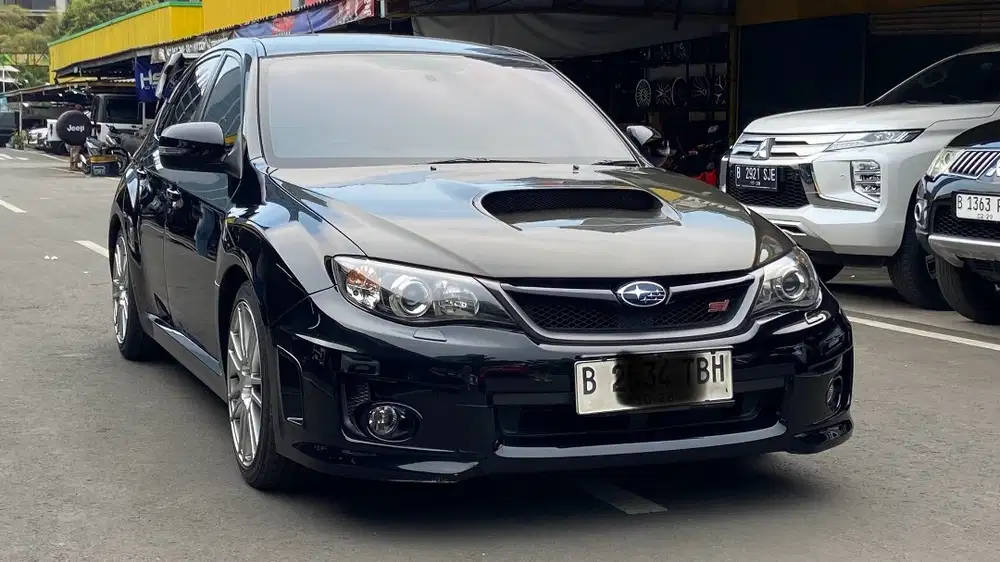HARGA MURAH !! SUBARU IMPREZA WRX STI AT 2013 HITAM