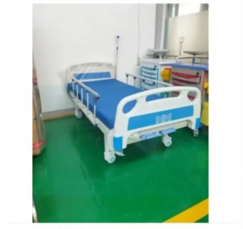 Tempat tidur pasien