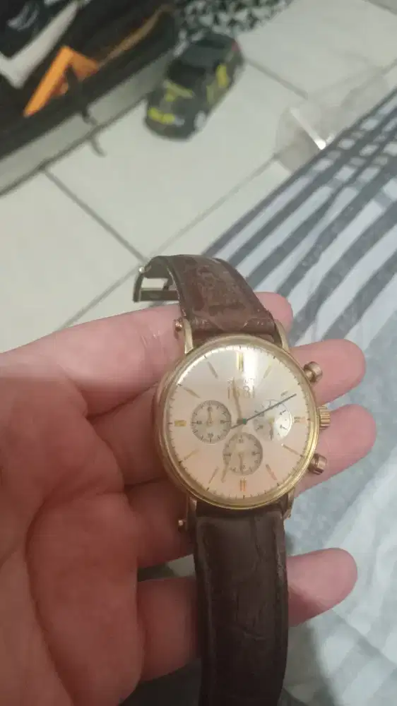 CERRUTI 1881 kulit