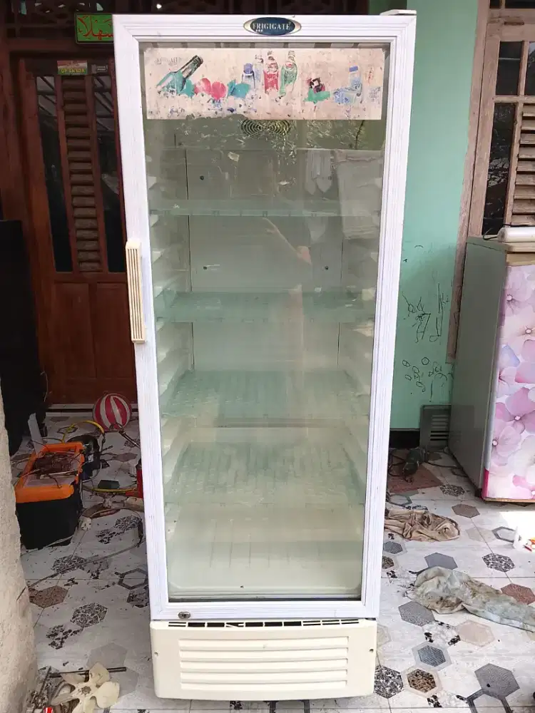 ShowCase normal bagus