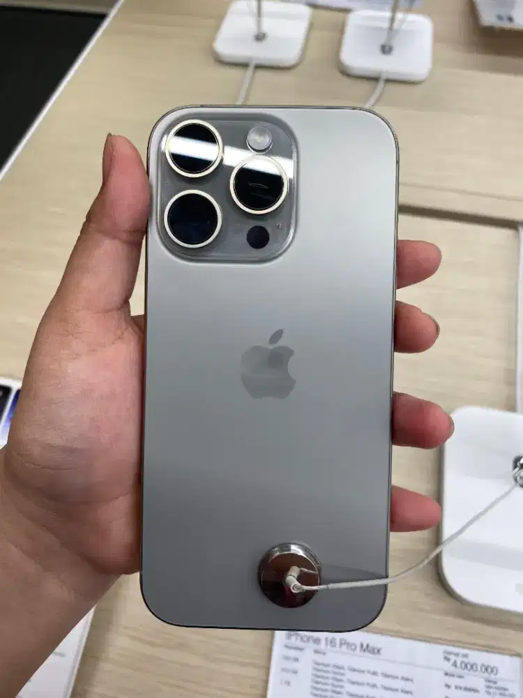 Cicilan iphone 16 pro tanpa kartu kredit