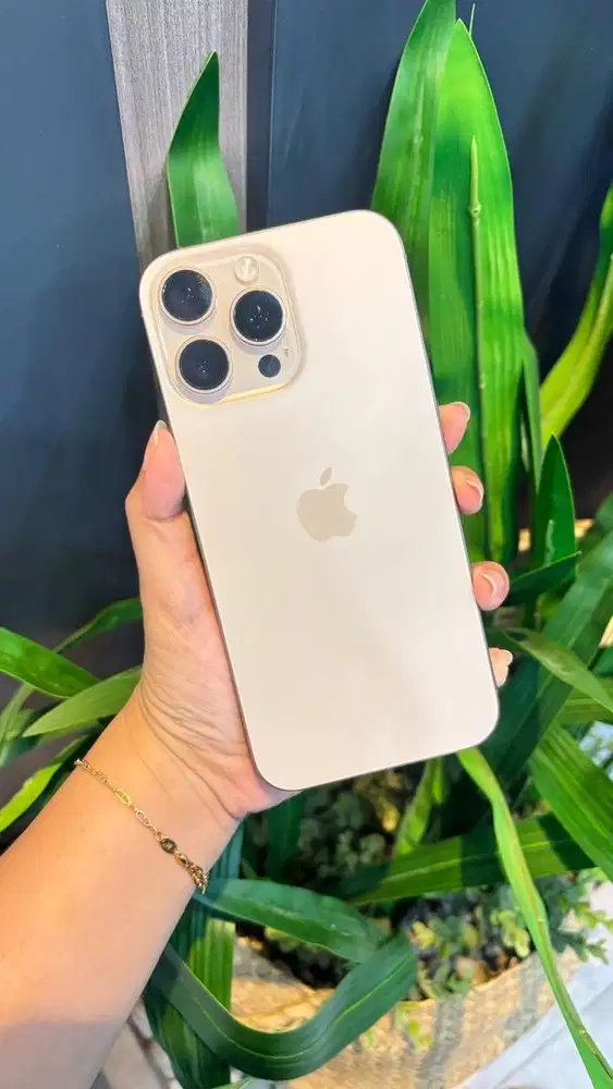 IPHONE 16 PROMAX 256GB DESSERT TITANIUM