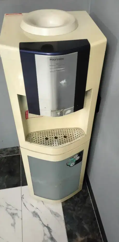 Dispenser polytron panas dingin normal