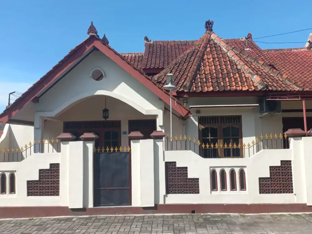RUMAH SECOND TERMURAH, TANAH LUAS DI PURWOMARTANI