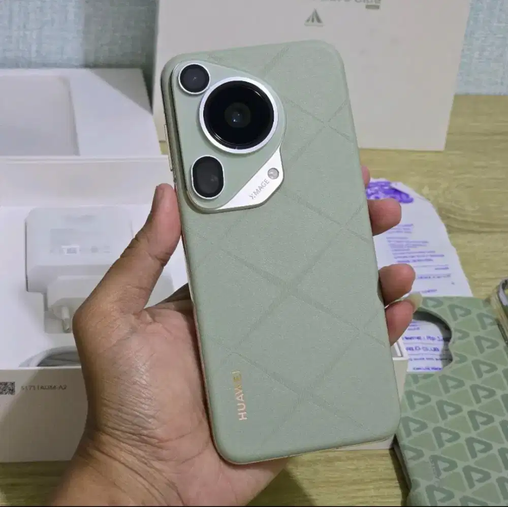 HUAWEI PURA 70 ULTRA 16GB+1TB RAM 16 GB STORAGE 1TB Hijau