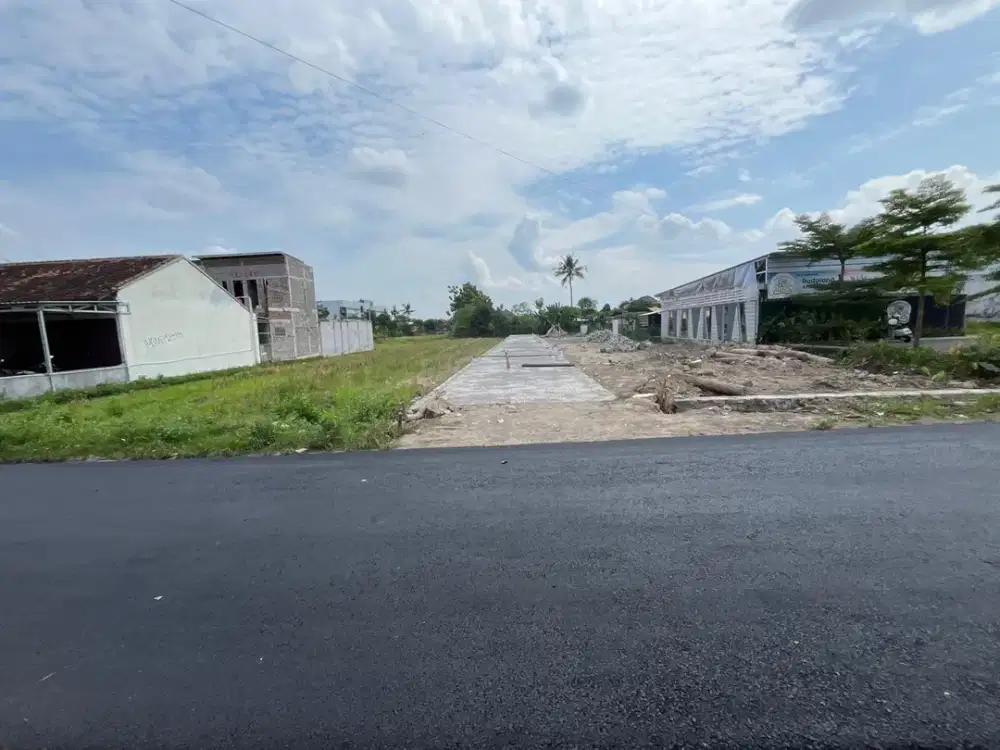 Tanah Banyuraden, Dekat Ringroad Barat Mangku Jalan Aspal Untuk Usaha