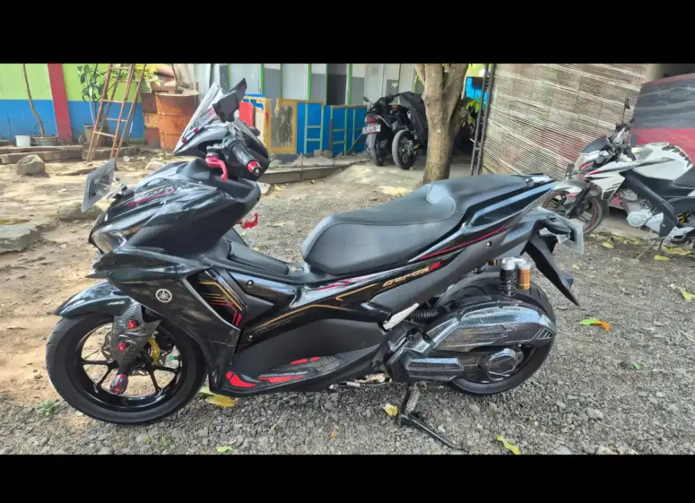 Like new,kilometer rendah,ss komplit