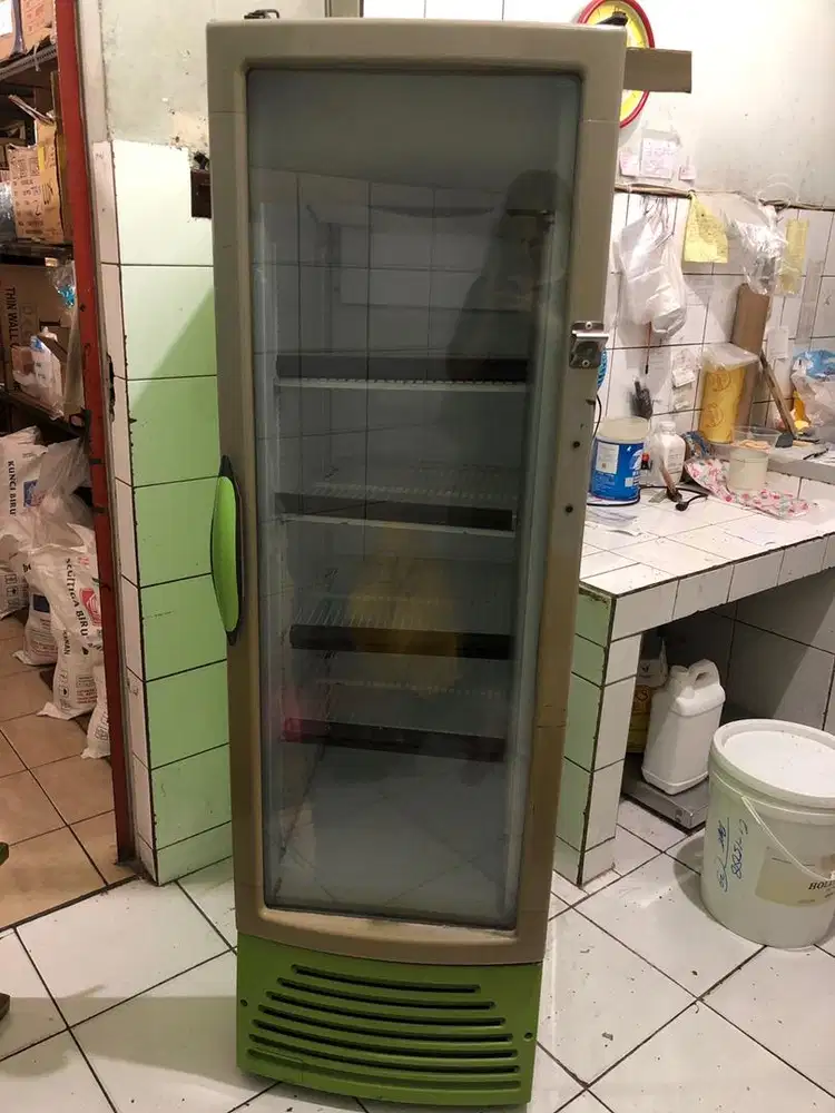 Chiller Showcase Frigorex | Showcase Pendingin Bekas Rusak