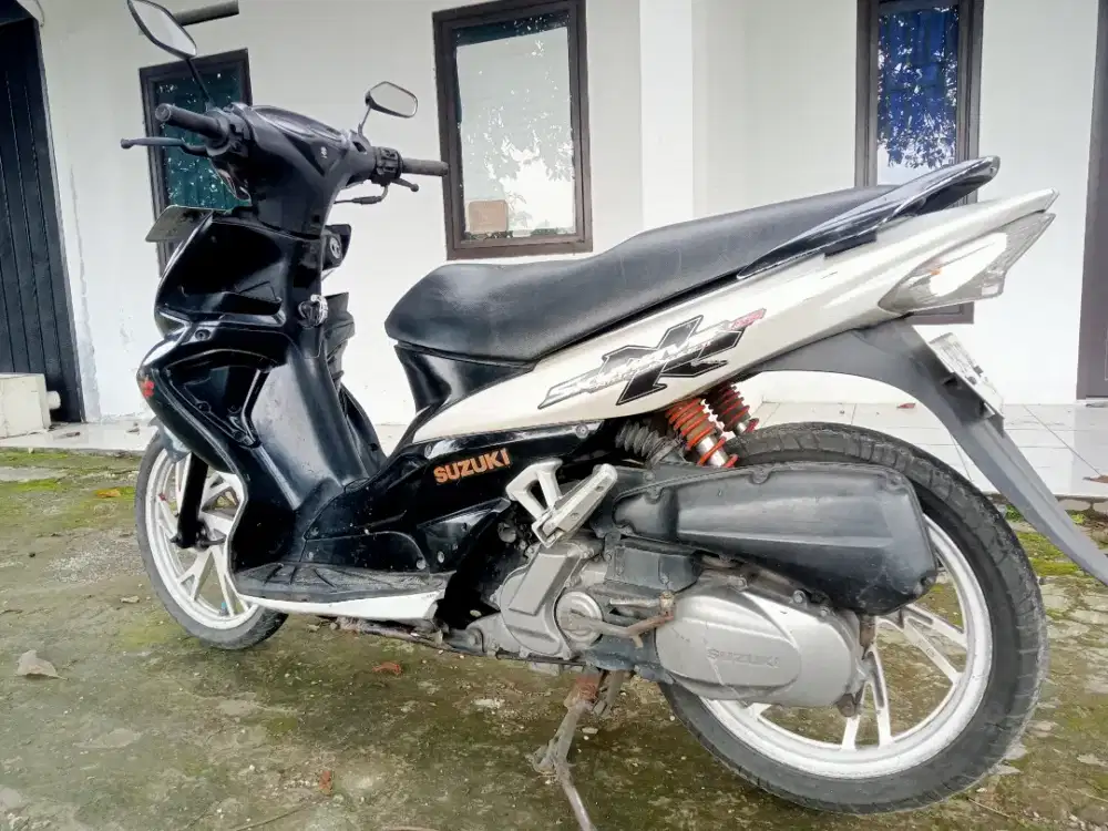 Suzuki skywave 2010
