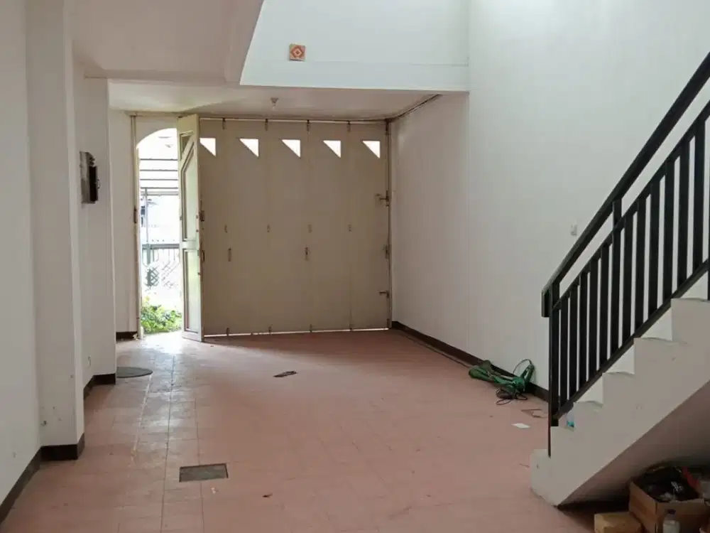 Dijual Cepat Harga NJOP Rumah Nyaman Siap Huni Lokasi di Cibogo Sayap Surya Sumantri Bandung