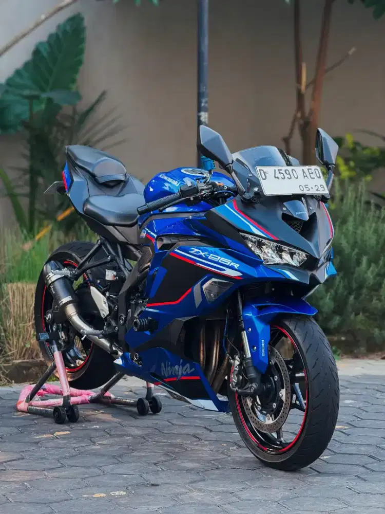 KAWASAKI ZX25R 2024