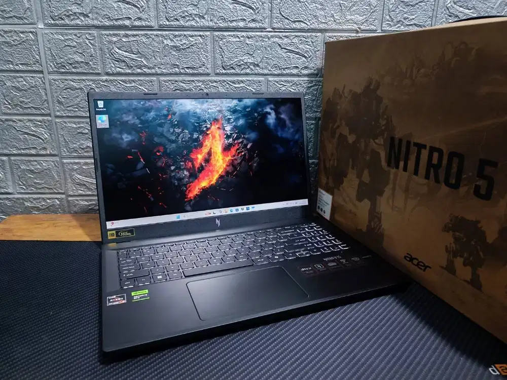 Acer Nitro V15-41 Ryzen 5 6600H 8/512GB RTX 3050 6GB FHD 165Hz Garansi