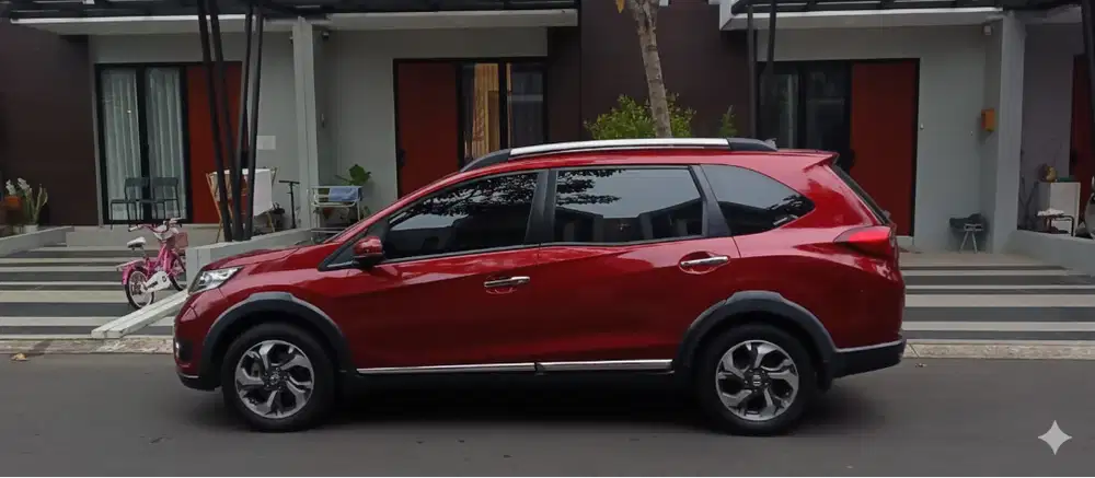 Dijual Honda BR-V 2016 – Kondisi Sangat Terawat