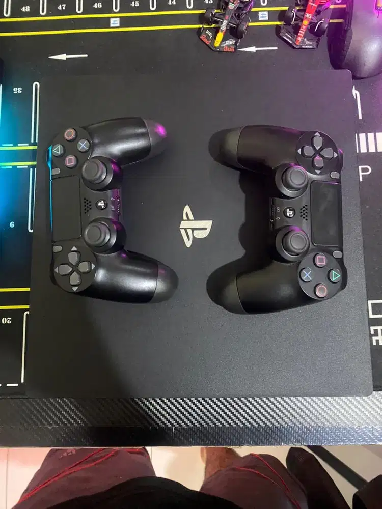 Dijual ps 4 pro online 1 tb ori