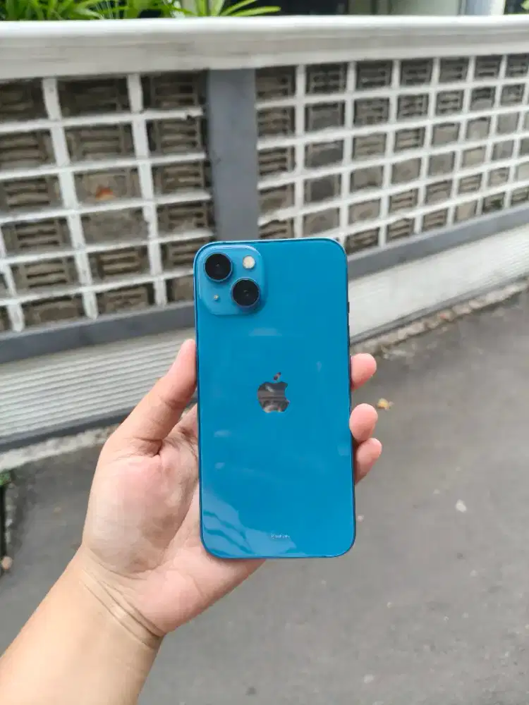 iPhone 13 128gb iBox