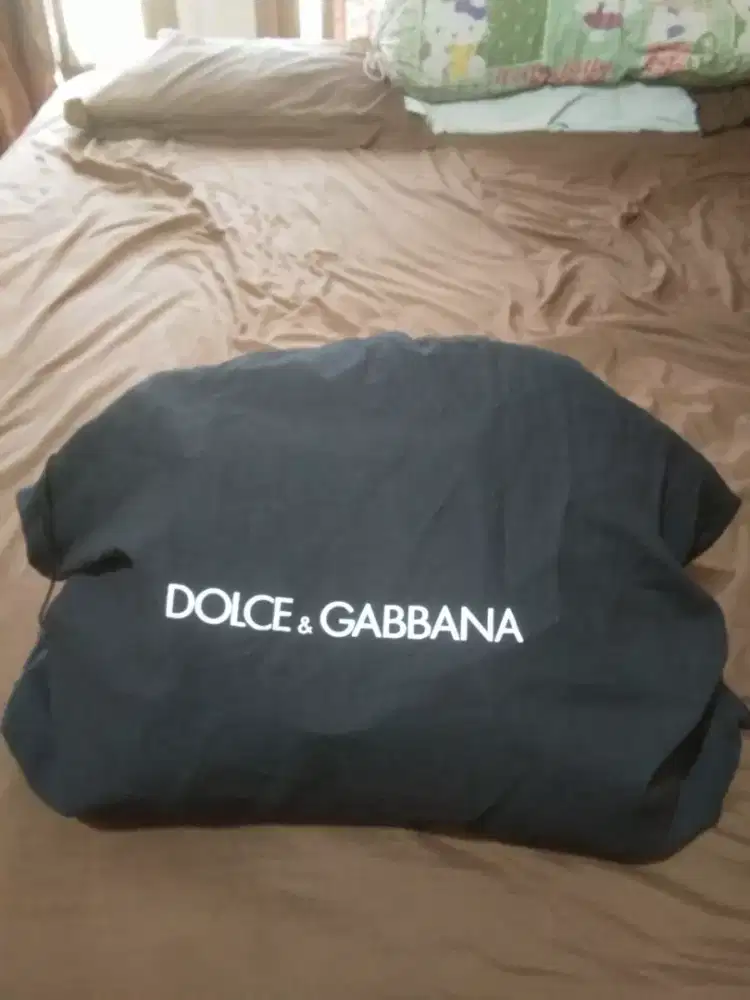 Di Jual ni Tas asli breanded merek dolce gabana di jamin asli breanded