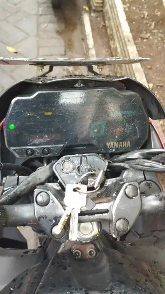DIJUAL VIXION R 2017
