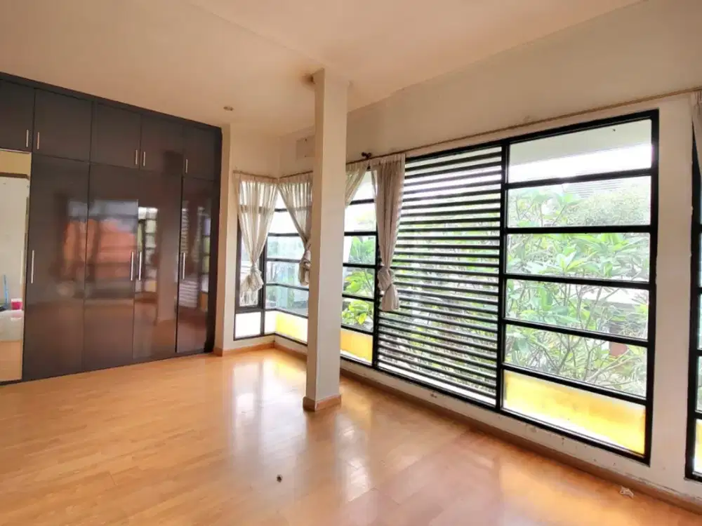 Dijual Rumah Siap Huni di EMERALD, BINTARO JAYA