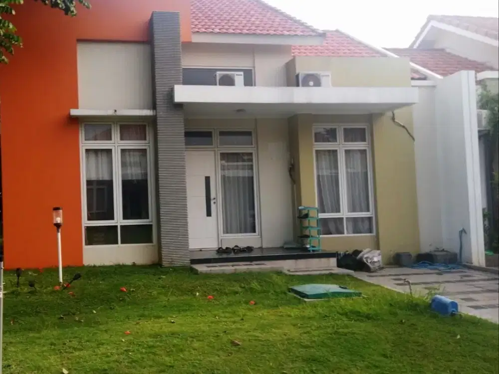 Dijual Rumah Bagus Siap Pakai Di Perumahan Graha Padma, Semarang