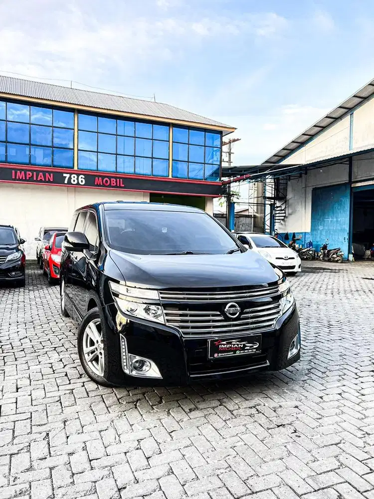 Nissan Elgrand 3.5 HWS A/T Hitam 2011 Vellfire Alphard Voxy 2012 2013