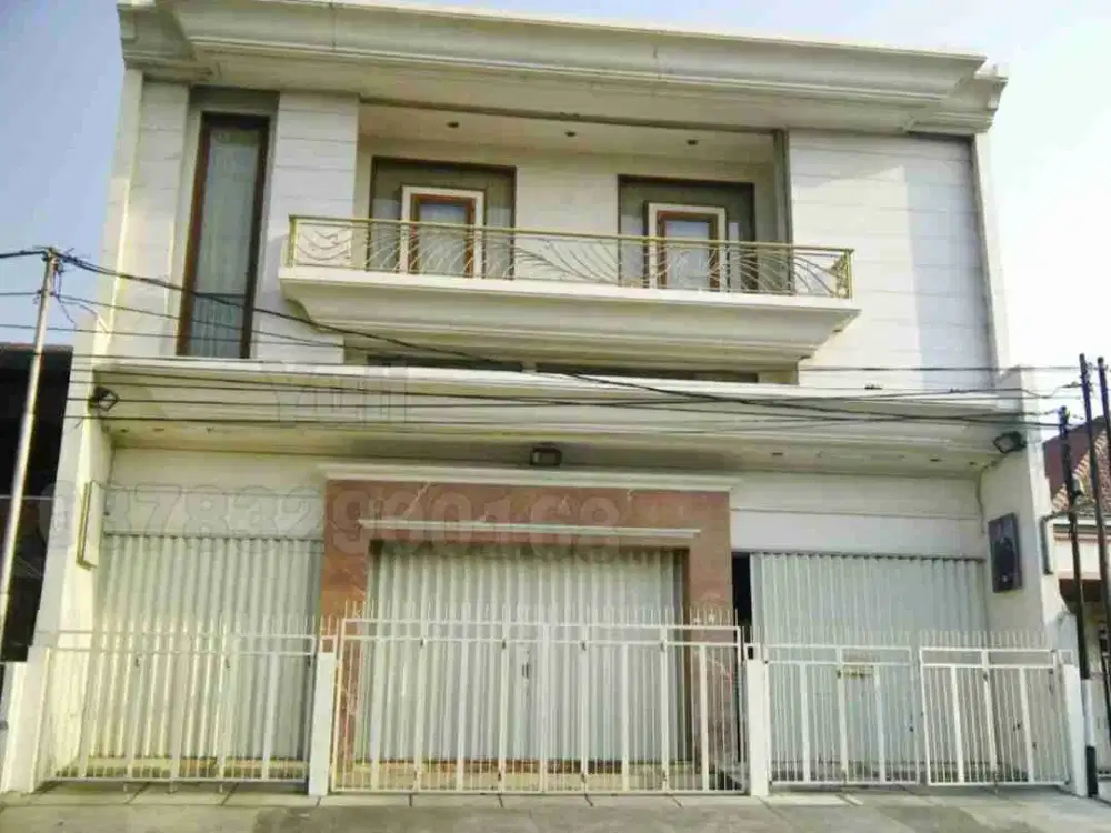 Dijual Rumah Tingkat 3 Lantai Siap Pakai Tengah Kota Semarang
