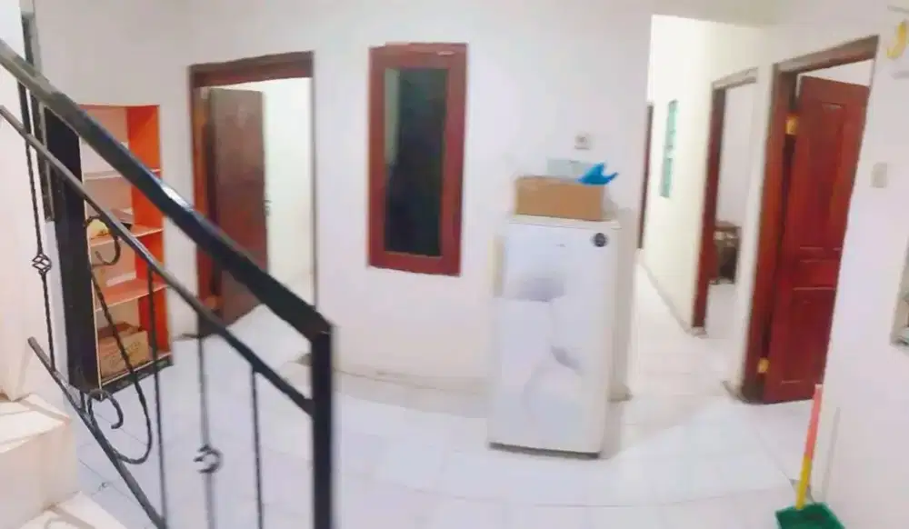 DISEWAKAN KOST PUTRI LOKASI STRATEGIS - NYAMAN - JARANG ADA