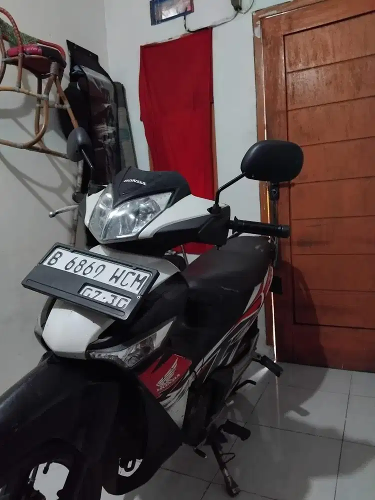 honda supra x 125 tahun 2010