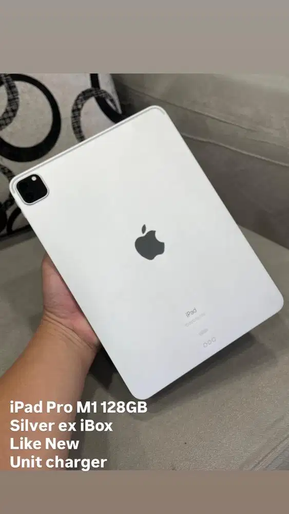 iPad Pro M1 128GB Silver Wifi only ex iBox Like New