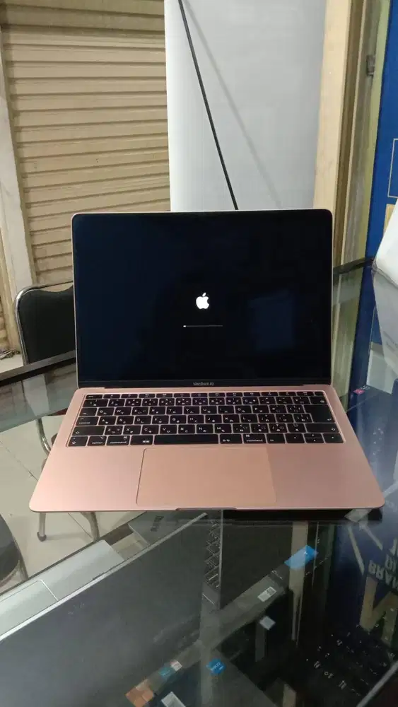 Macbook Air 13 2018 i5 RAM 8GB 256GB Layar 13.3 Inch Retina Display