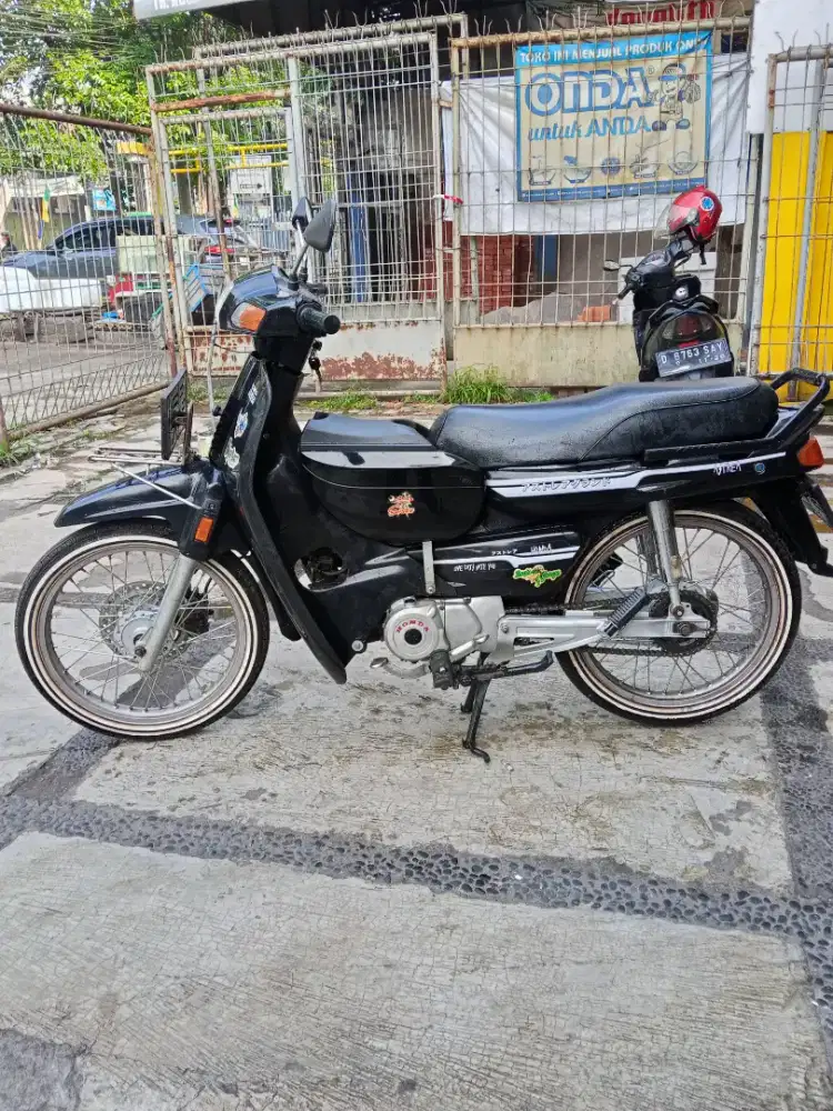 Honda Astrea tahun 2000