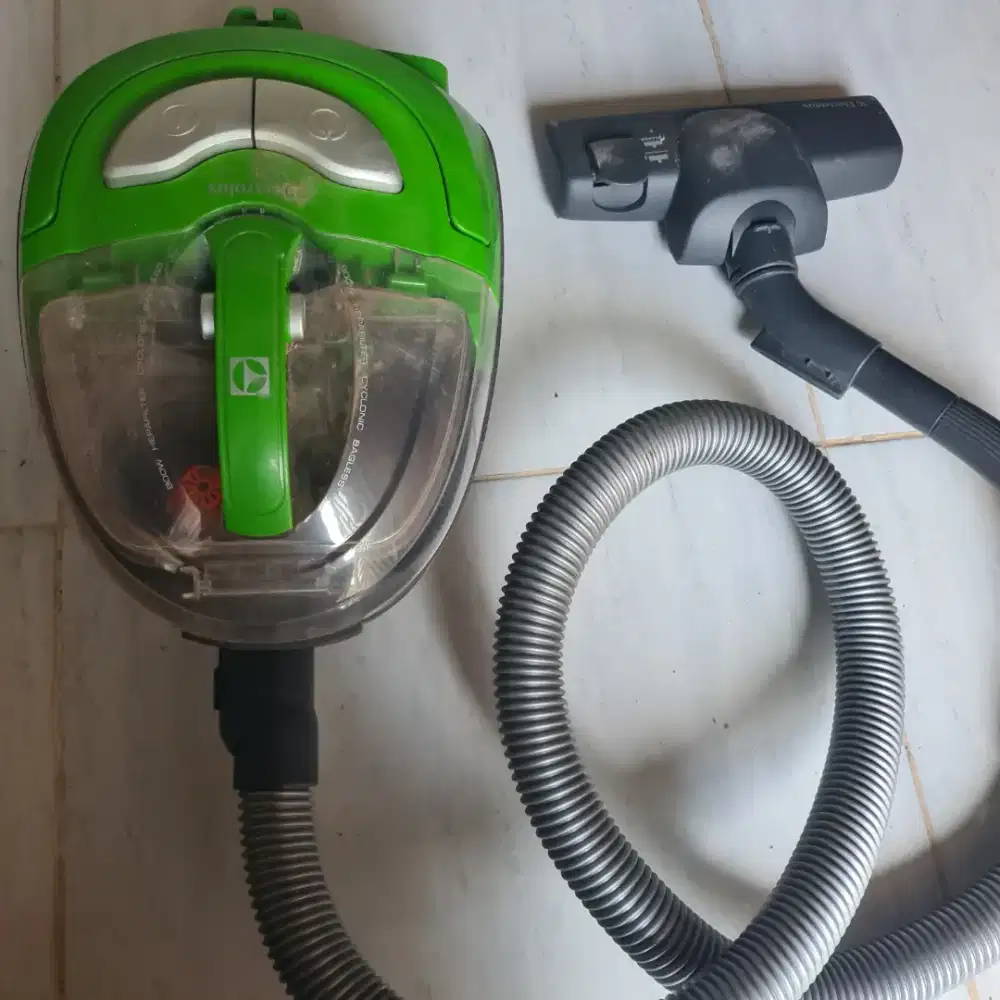 Dijual cepat vacum cleaner elektrolux