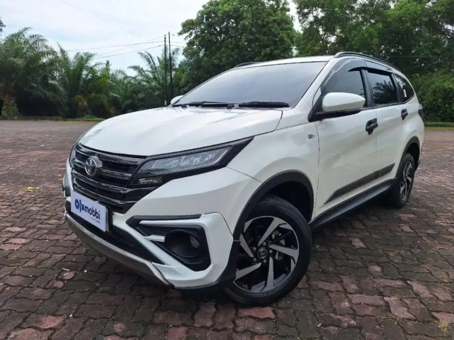 TOYOTA RUSH 1.5 GR SPORT BENSIN MT 2022 KTOO