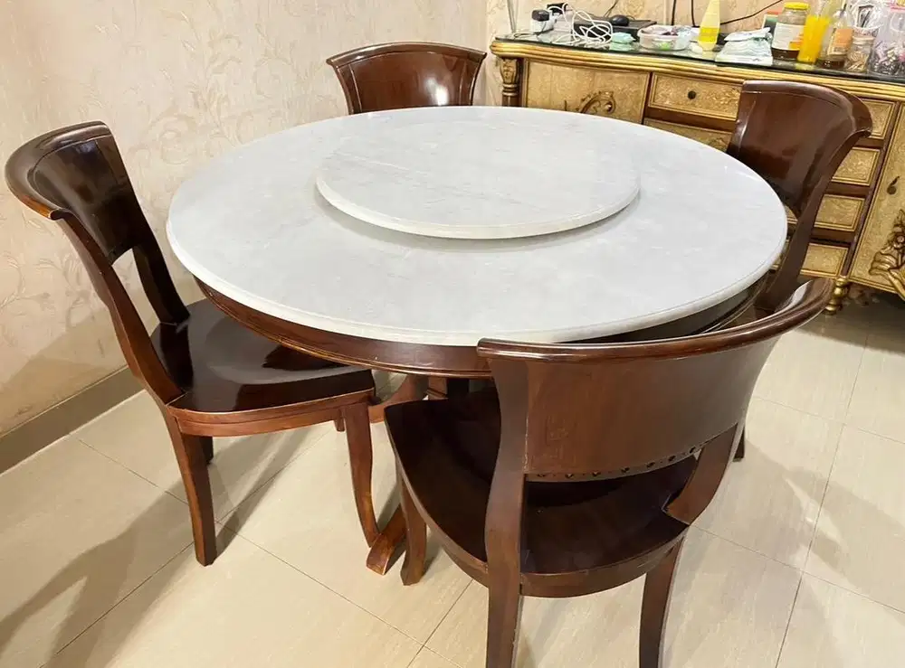 Meja Makan Jati Asli Fullset Ukiran Istimewa Mulus