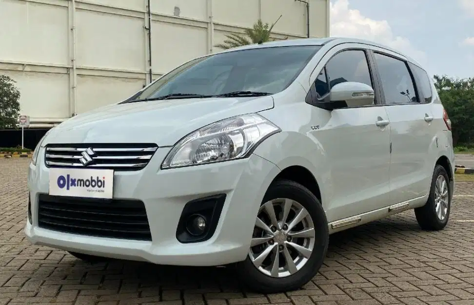 TDP 5,JT Suzuki Ertiga 1.4 GX Bensin-MT Putih 2013