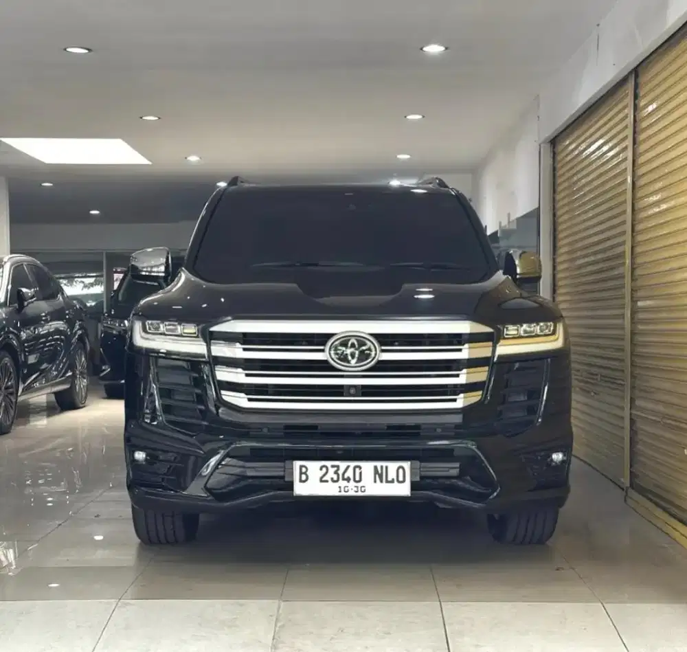 Toyota LandCruiser 3.3 VXR 300