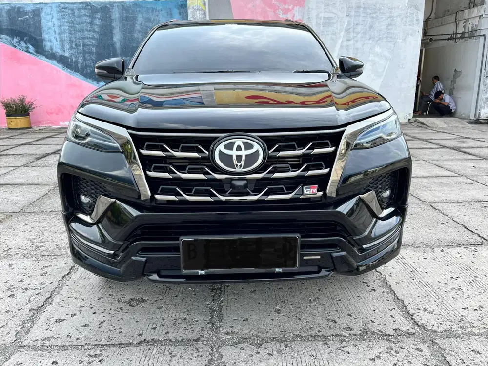 Fortuner 2.8 Gr Sport 4x2 At
Tahun 2024