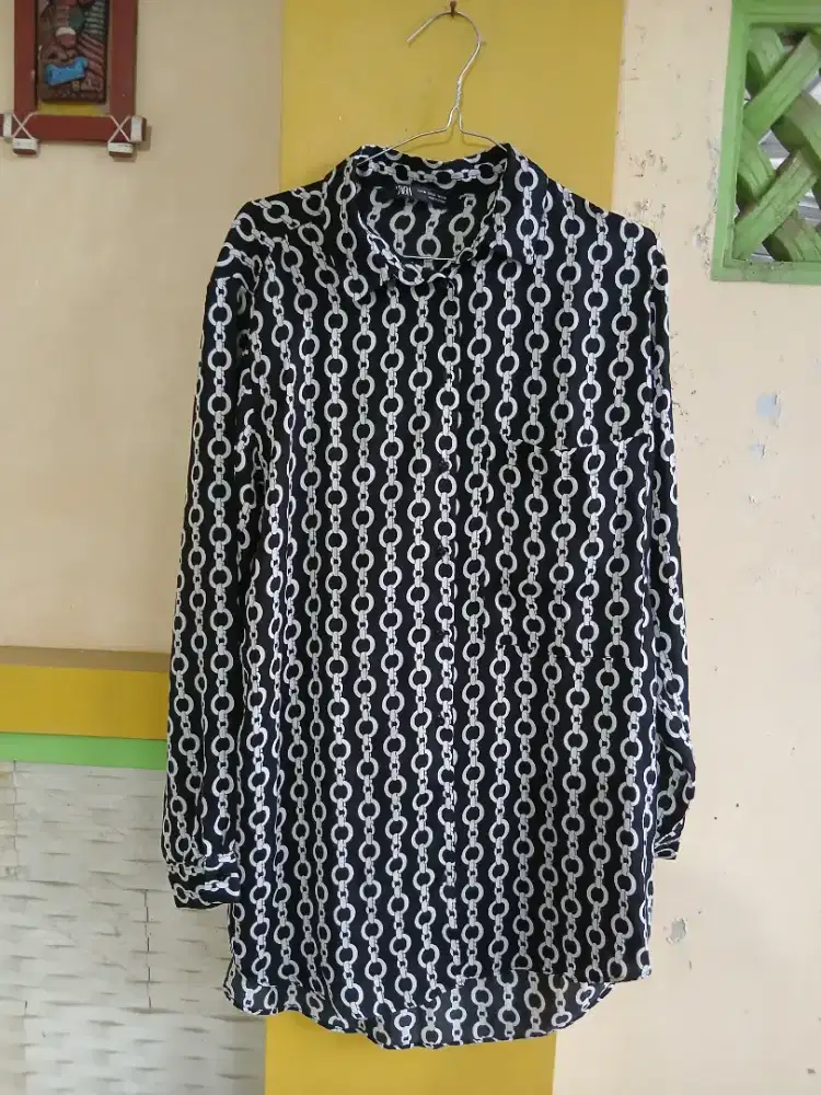 Atasan brand zara