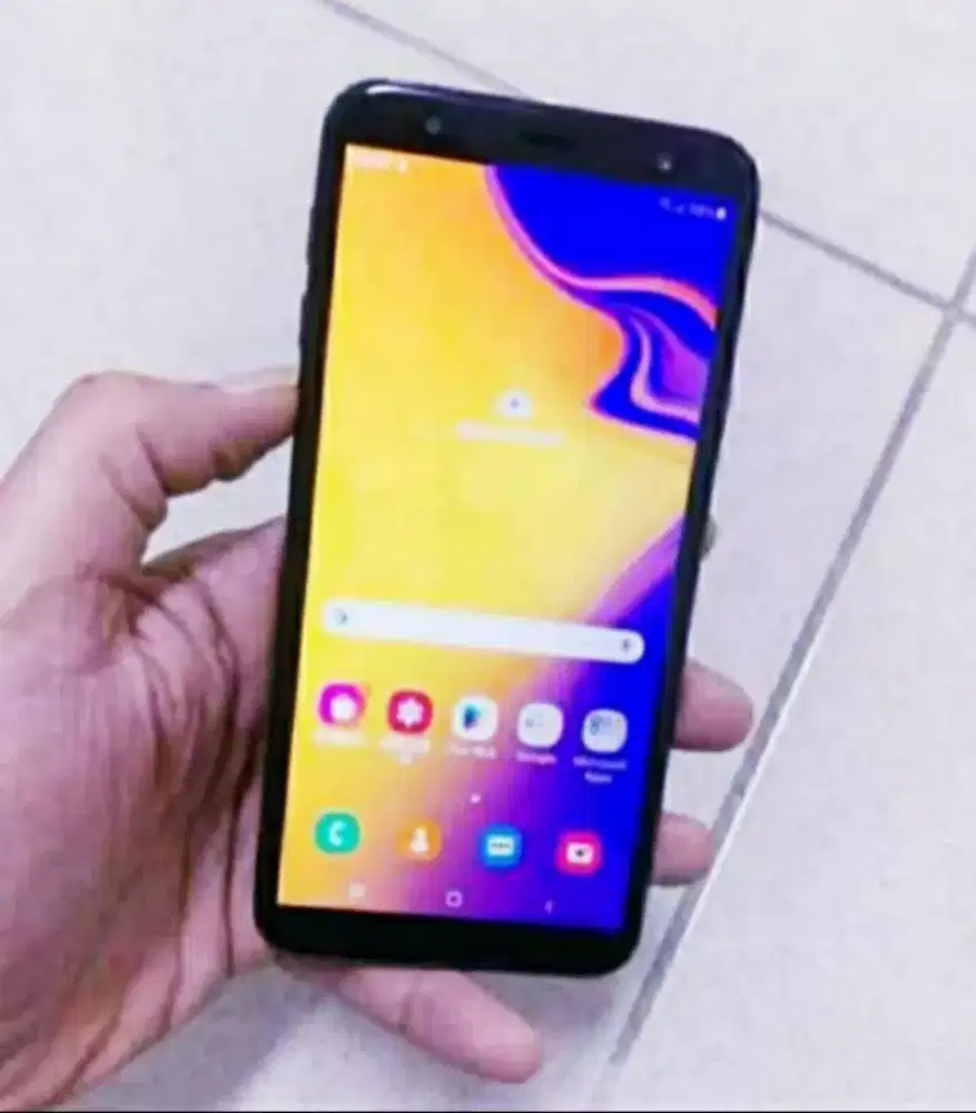 Samsung Galaxy J4+ plus Duos,Dua Kartu,Android 4G,Mulus dan Lengkap