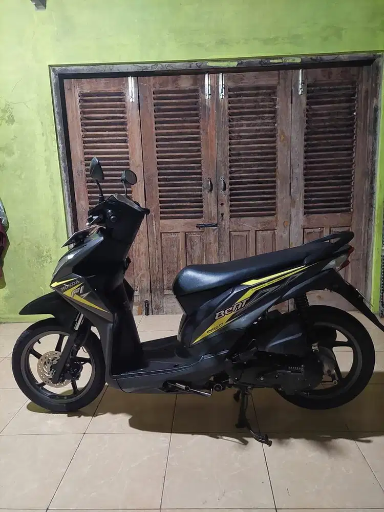 BEAT FI 2014 SS komplit, Pajak On