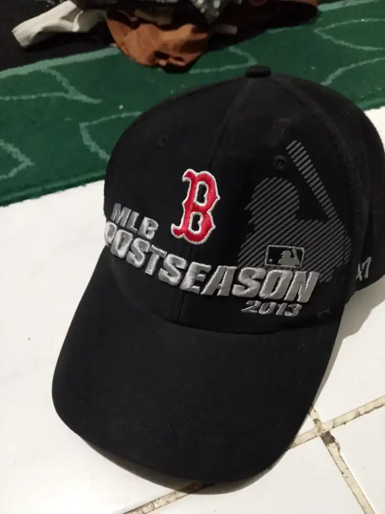 topi baseball New Era '47 Boston Red Sox MLB Postseason 2013. 