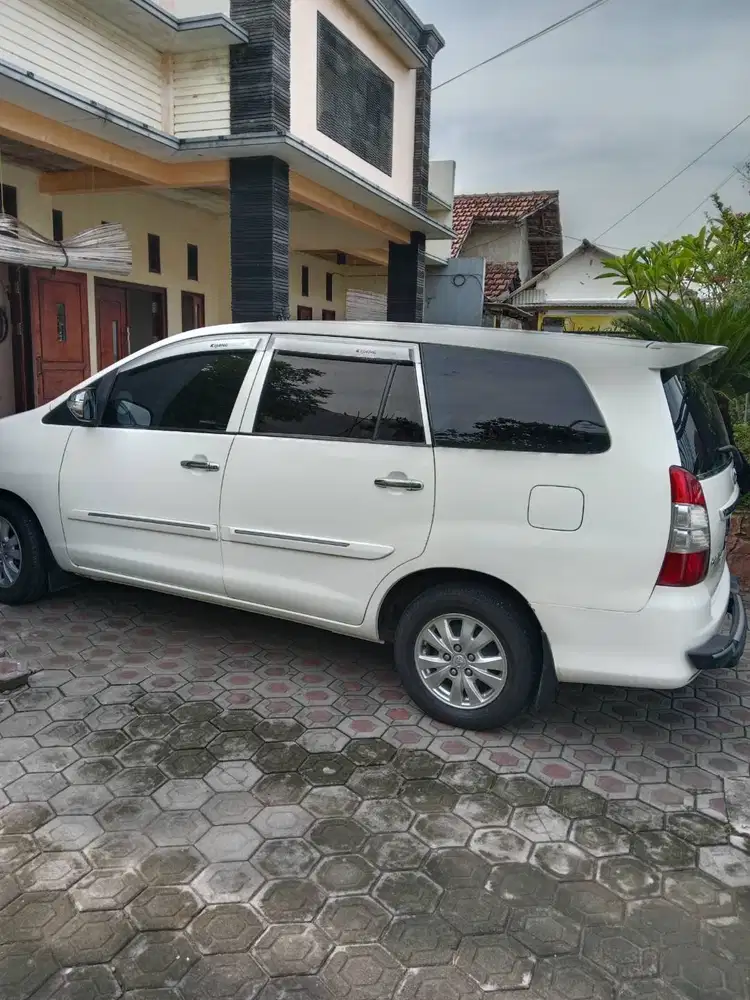Kijang Inova desel