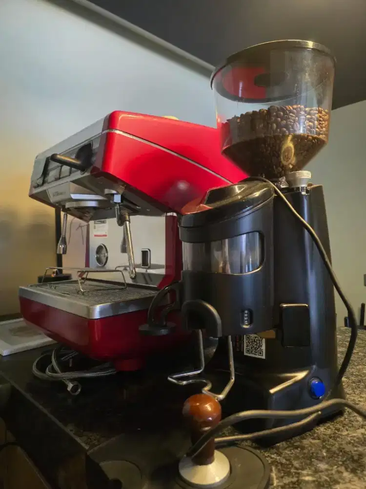 Dijual Cepat Mesin Kopi - Cocok Untuk Usaha Coffe Shop atau Kafe