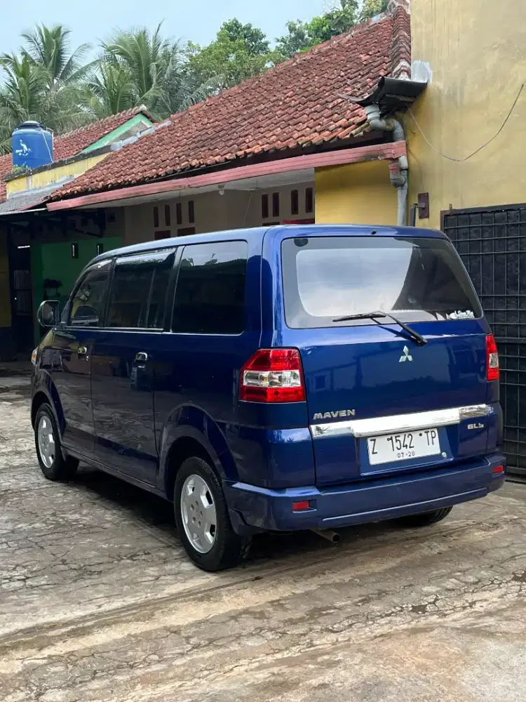 Maven GLS Biru ini bukan apv