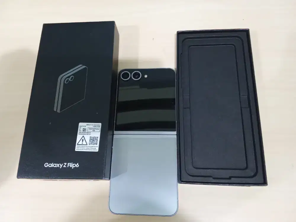 Samsung galaxy Z flip 6 12/512gb