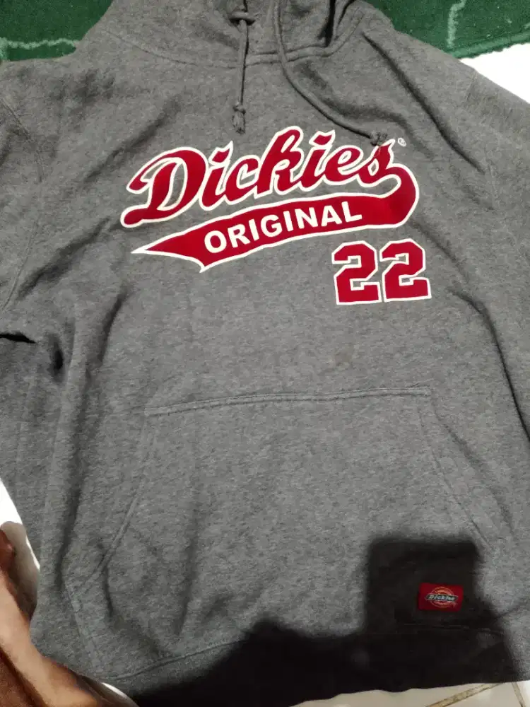 hoodie Dickies Original 22 Size L Fit XL berwarna abu-abu.