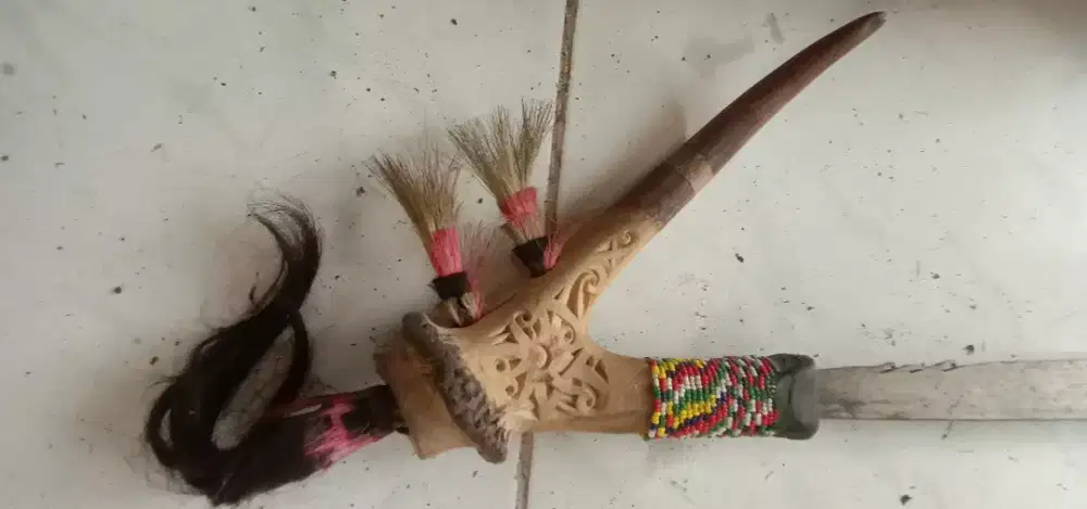 Mandau kepala suku Dayak