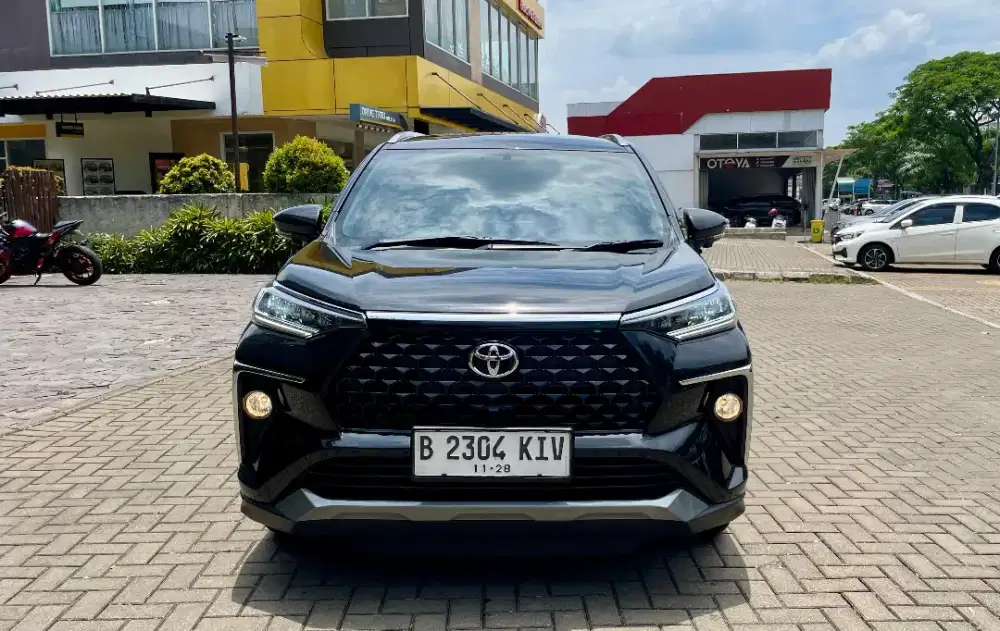 Toyota Avanza Veloz Q AT 2023 Hitam
